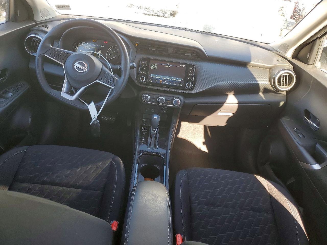 2023 NISSAN KICKS