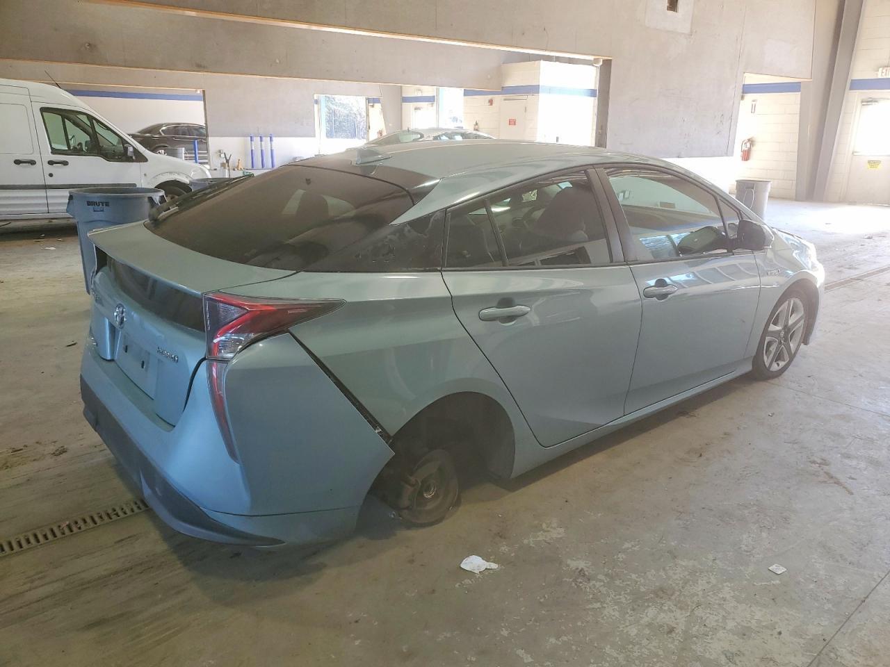 2017 TOYOTA PRIUS