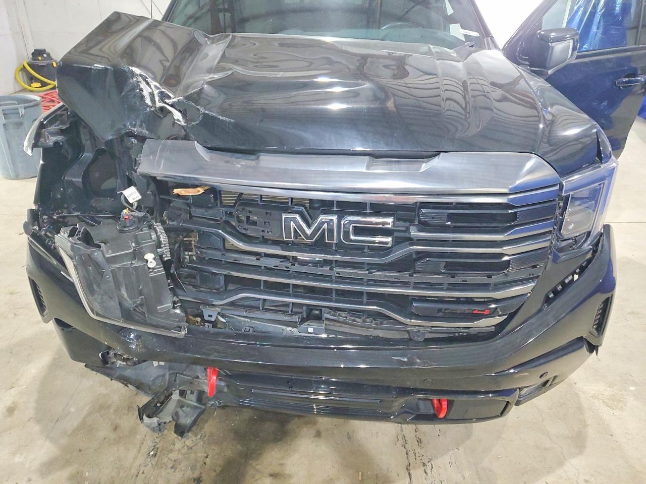 2024 GMC Sierra
