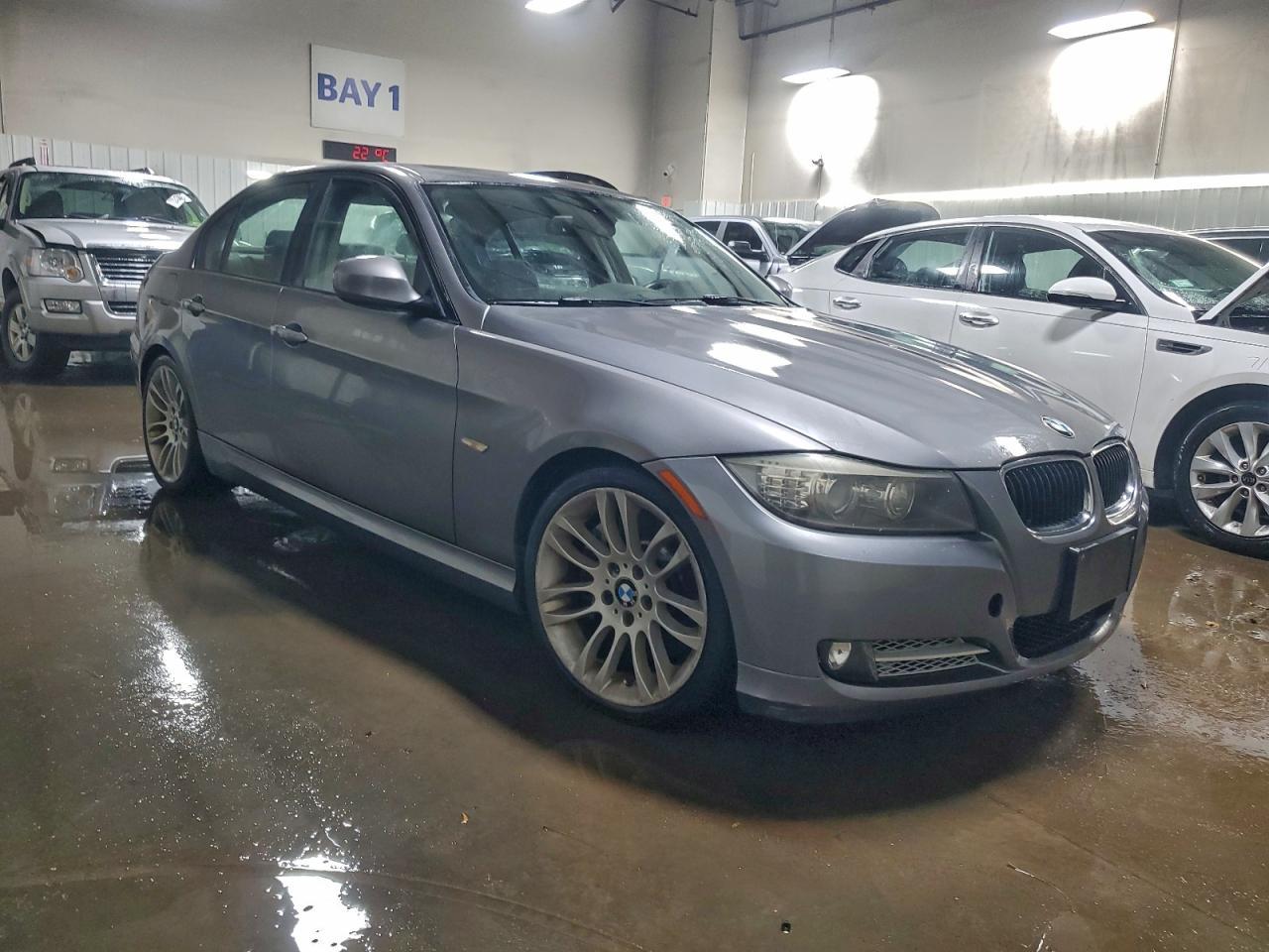 2011 BMW 3 SERIES