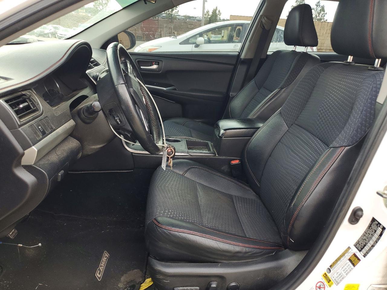 2015 TOYOTA CAMRY
