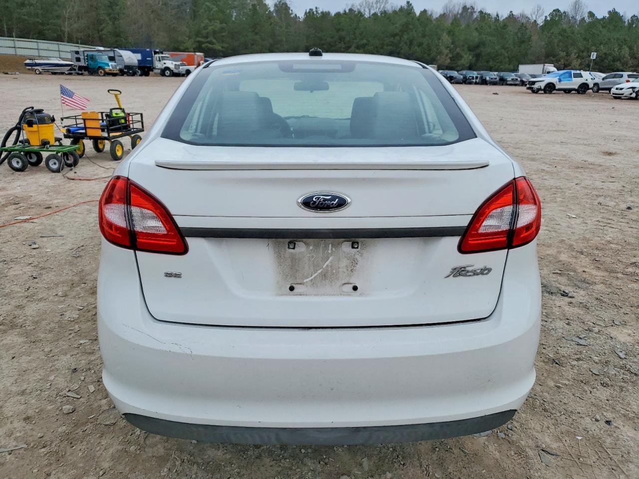 2011 FORD Fiesta