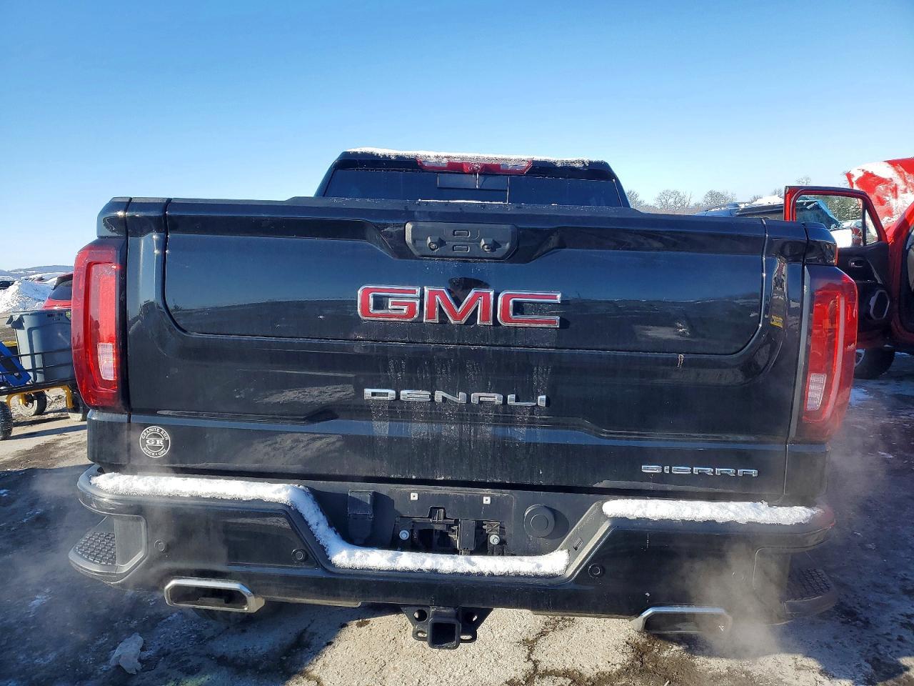 2024 GMC Sierra