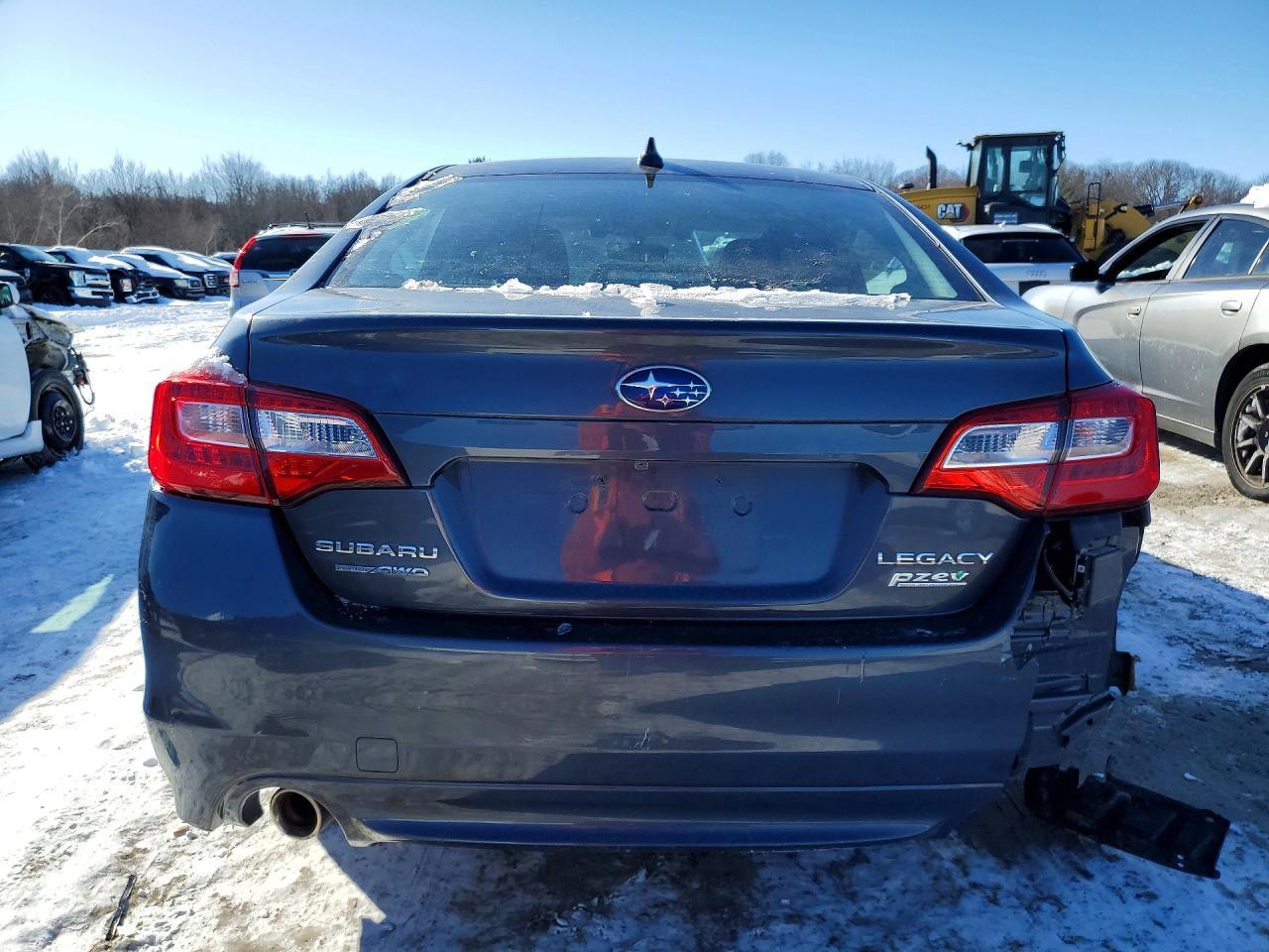 2017 SUBARU Legacy