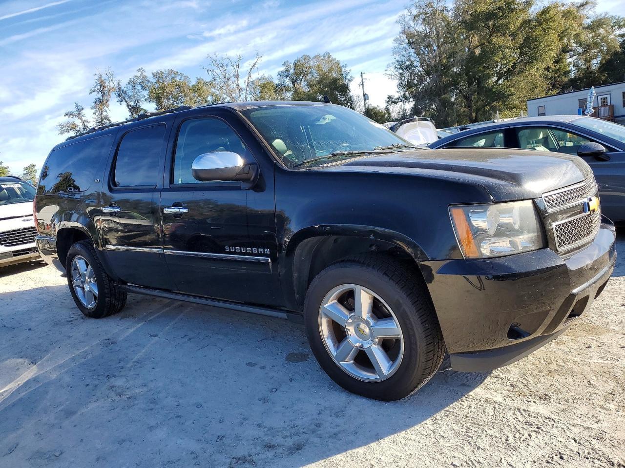 2012 CHEVROLET Suburban