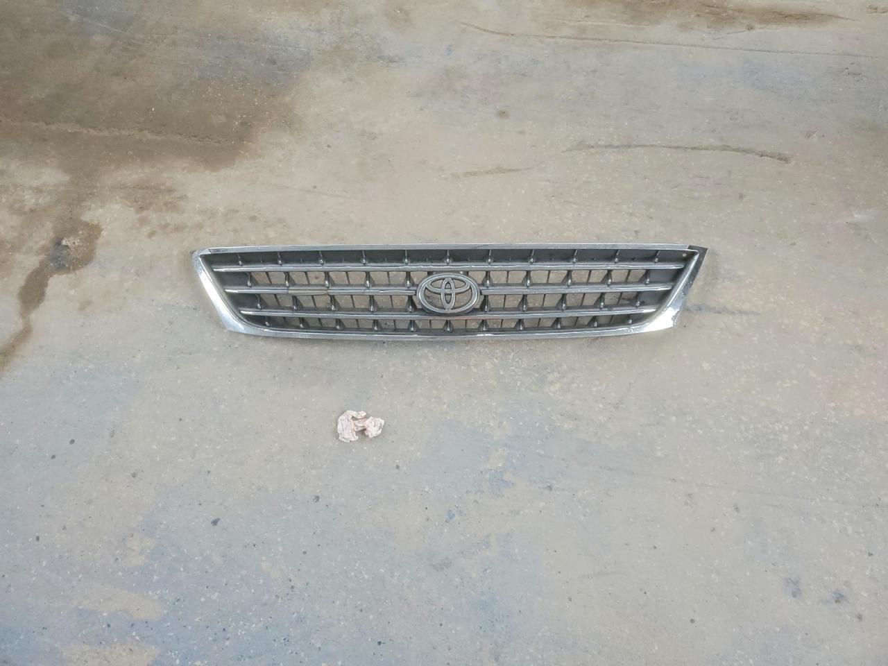 2004 TOYOTA Avalon
