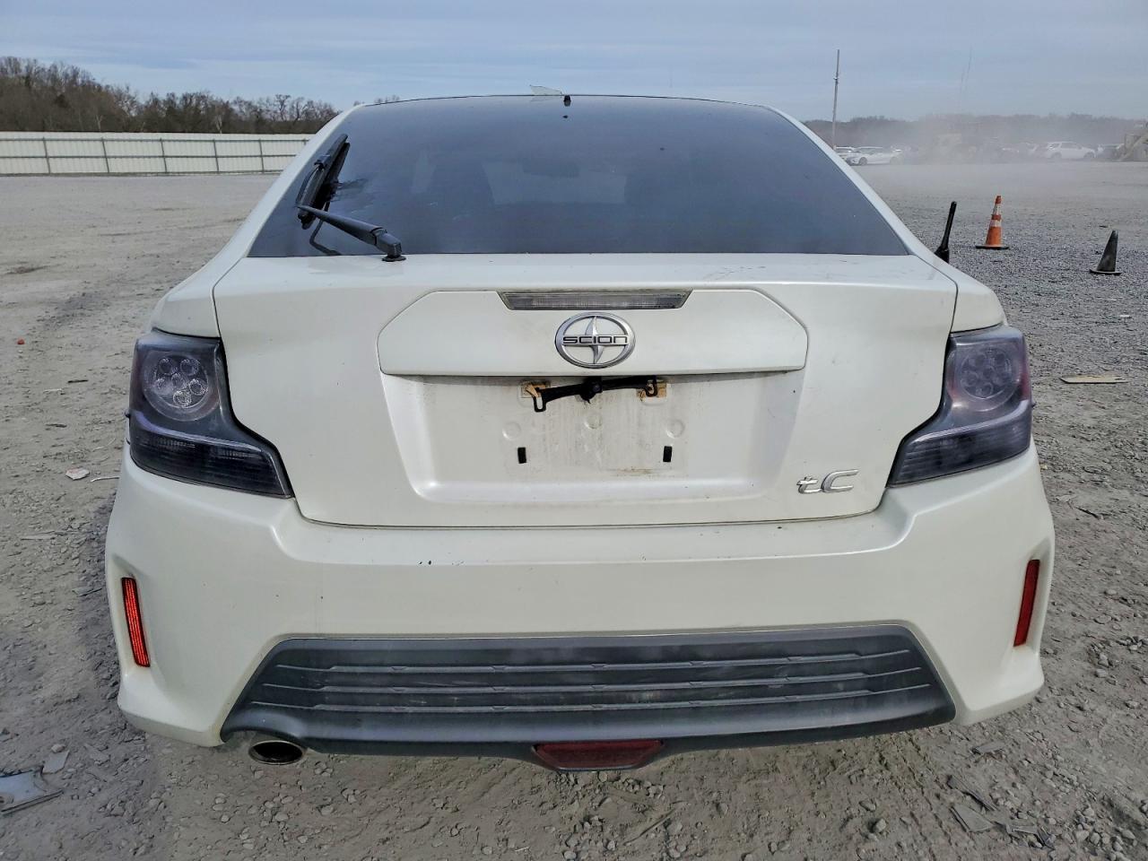 2016 TOYOTA SCION