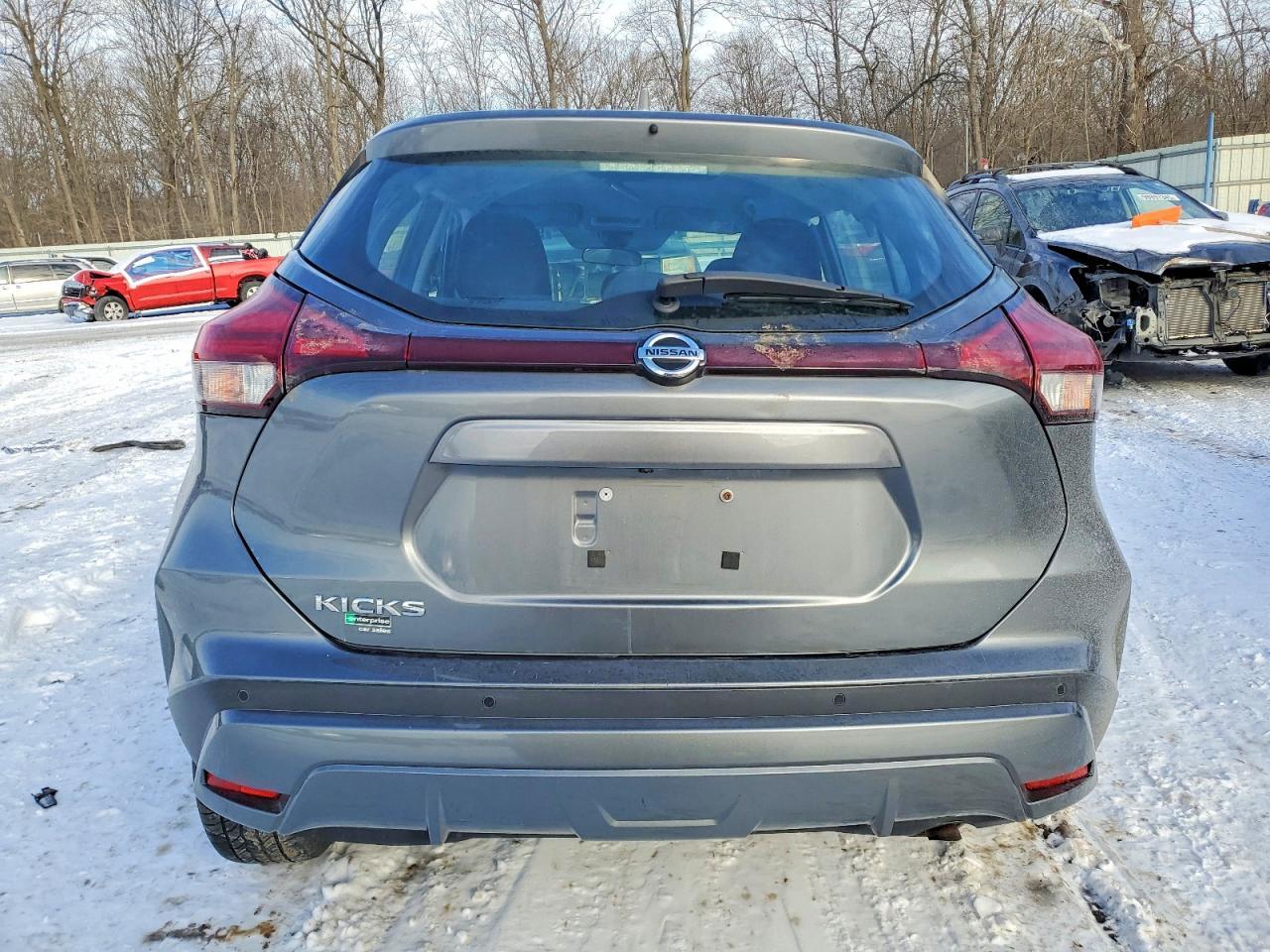 2021 NISSAN KICKS