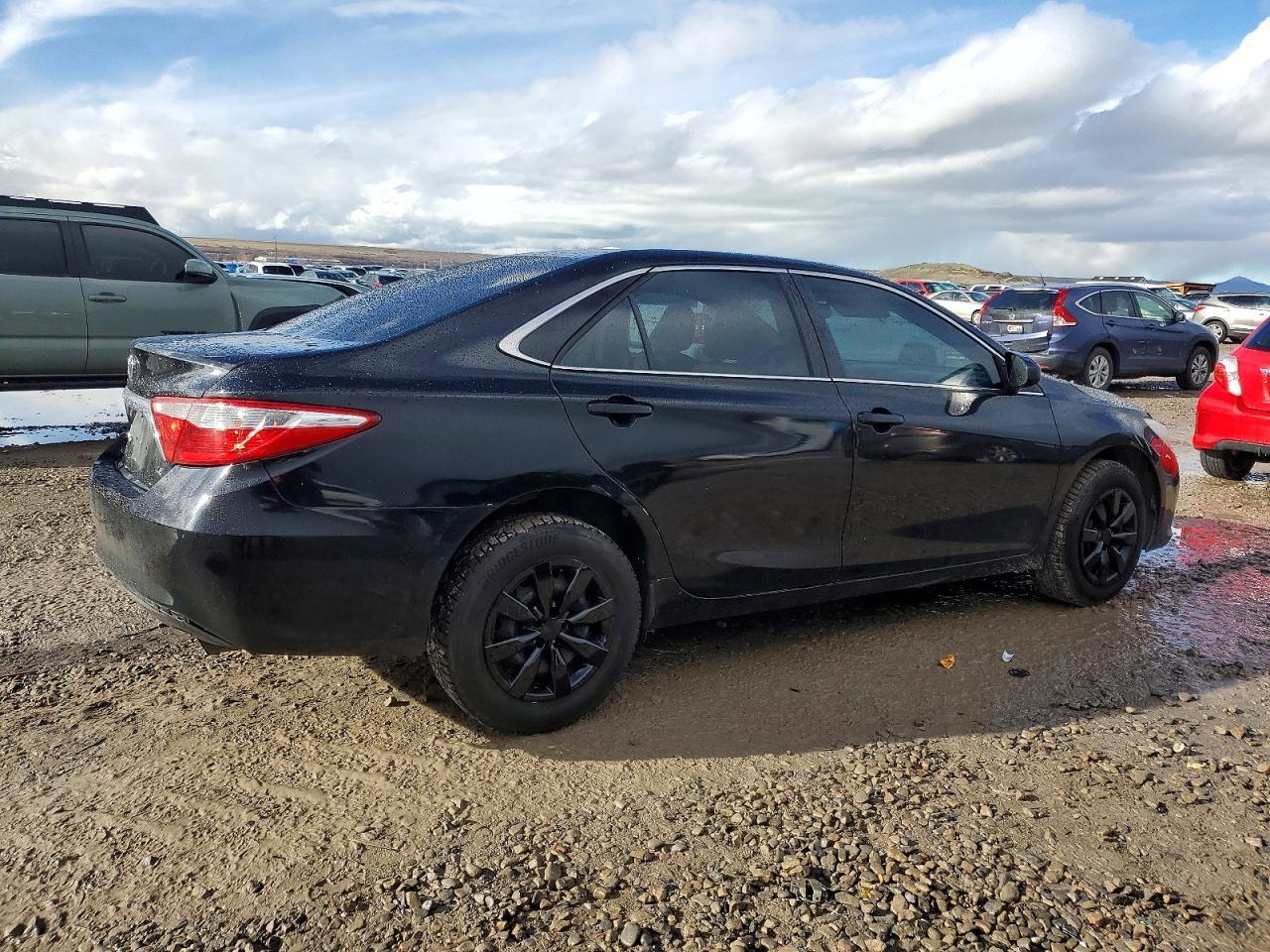 2016 TOYOTA CAMRY