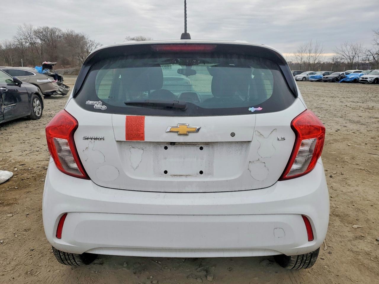 2016 CHEVROLET Spark
