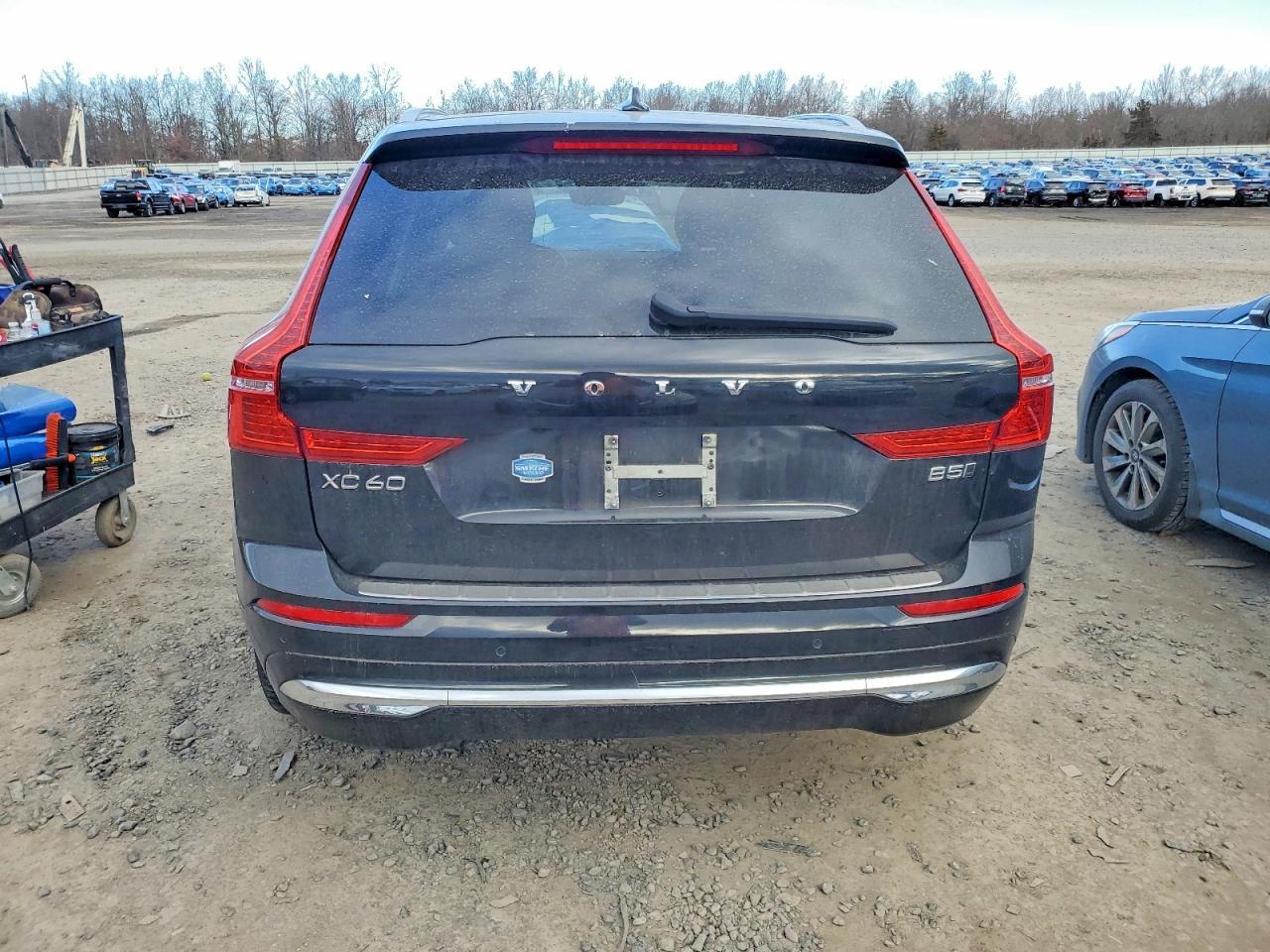 2023 VOLVO XC60