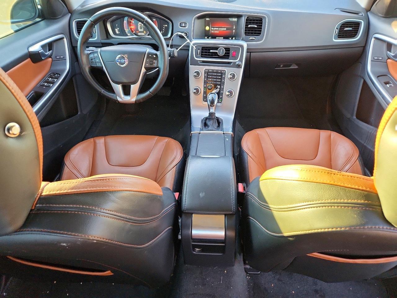 2017 VOLVO S60