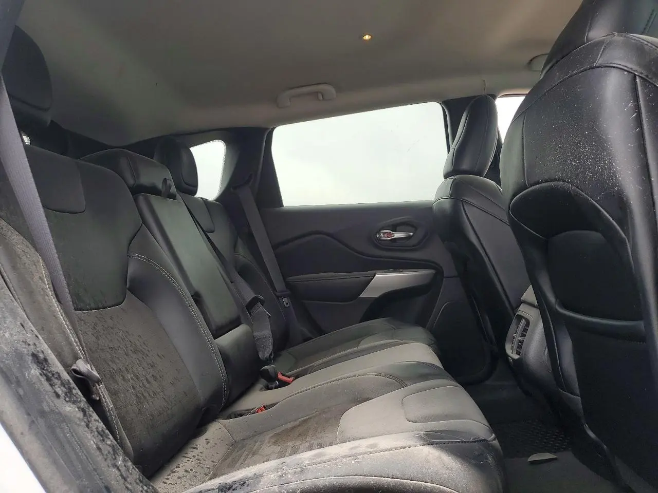 2022 JEEP CHEROKEE