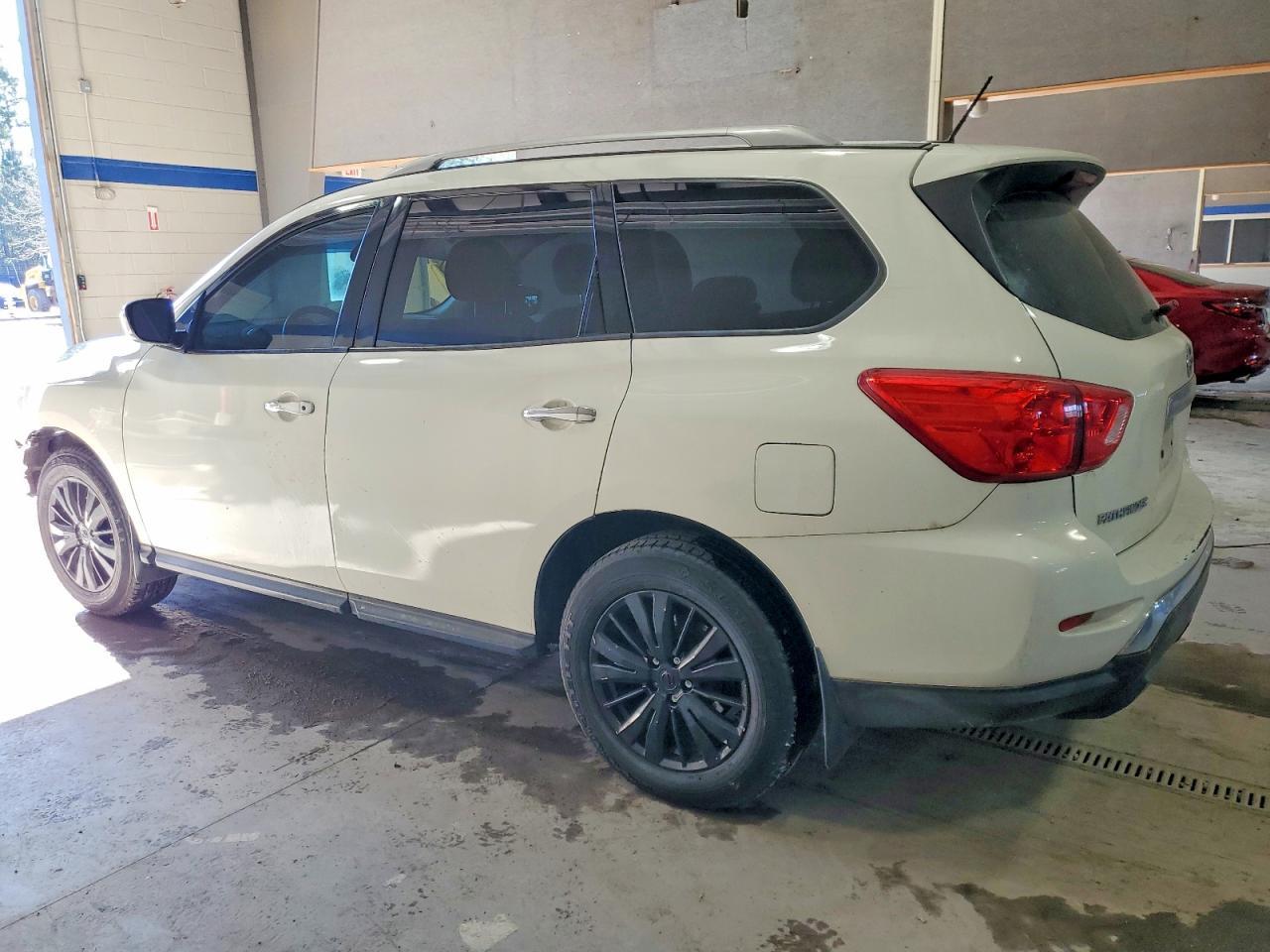 2017 NISSAN PATHFINDER