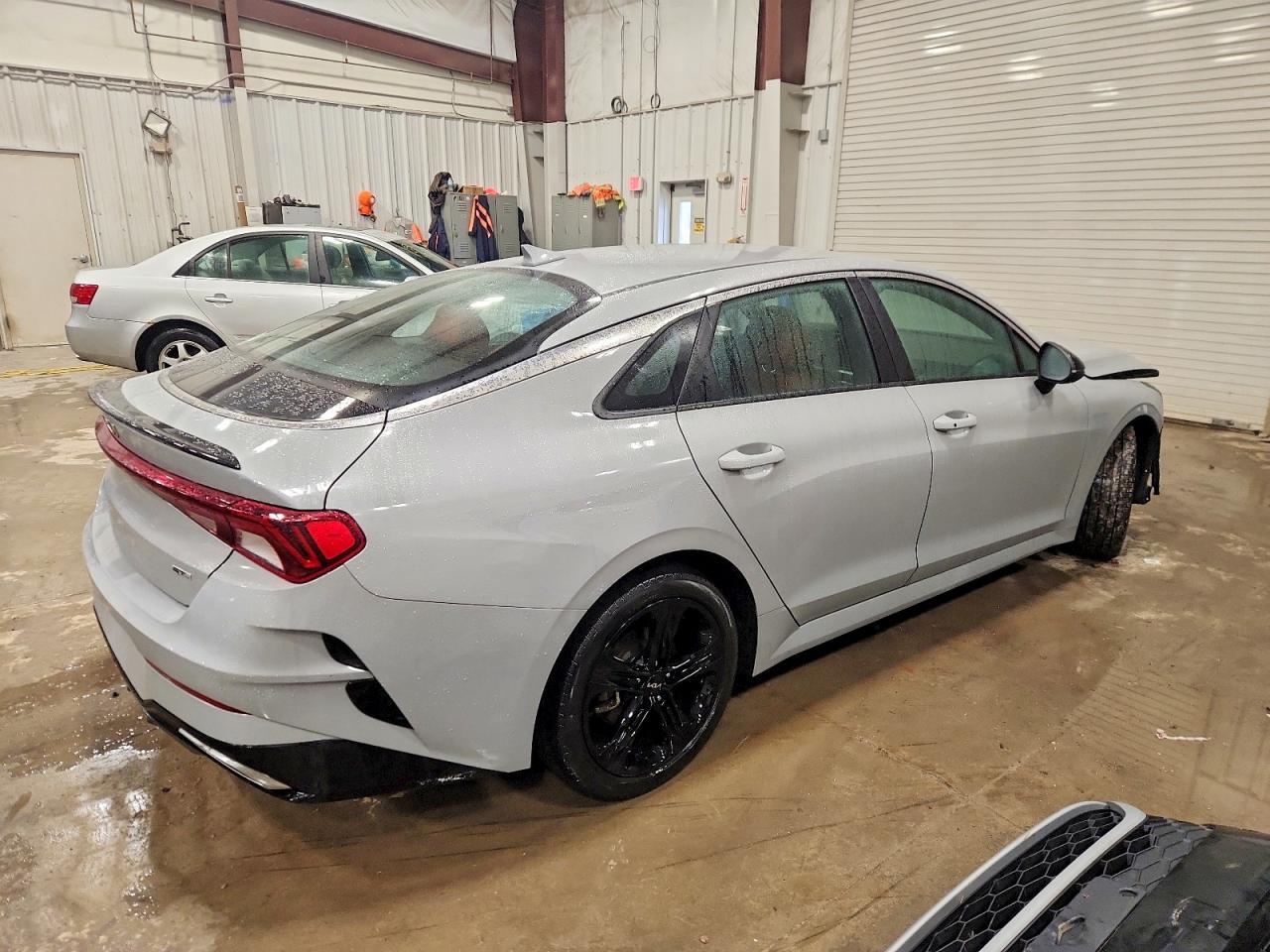 2023 KIA K5