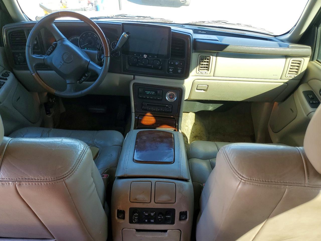 2002 CADILLAC ESCALADE