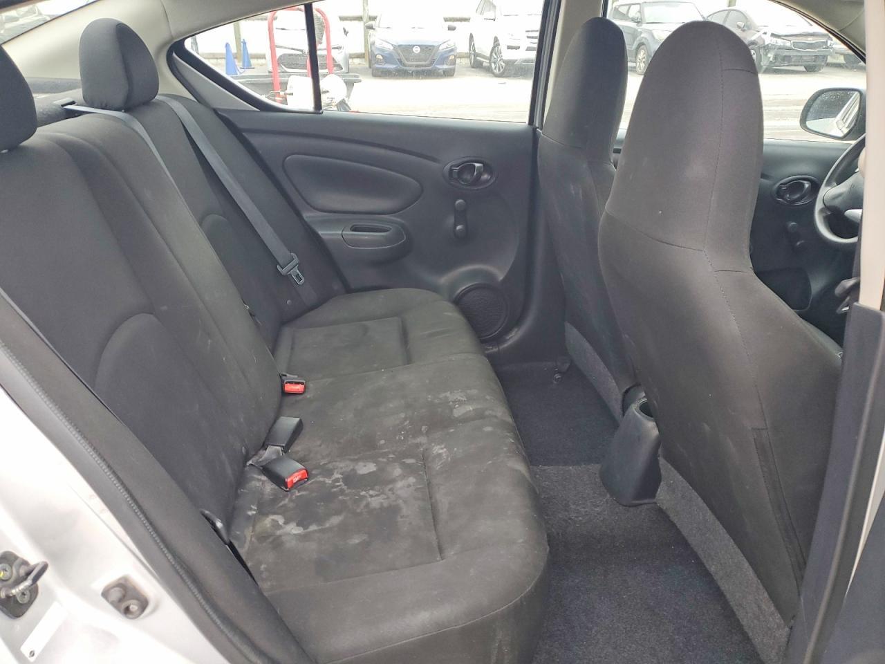 2015 NISSAN VERSA