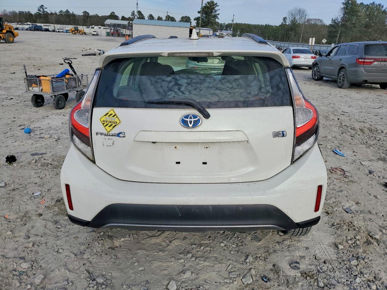 2018 TOYOTA Prius c