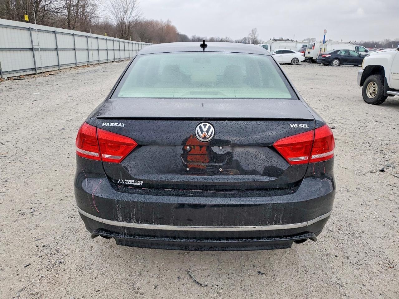 2015 VOLKSWAGEN Passat