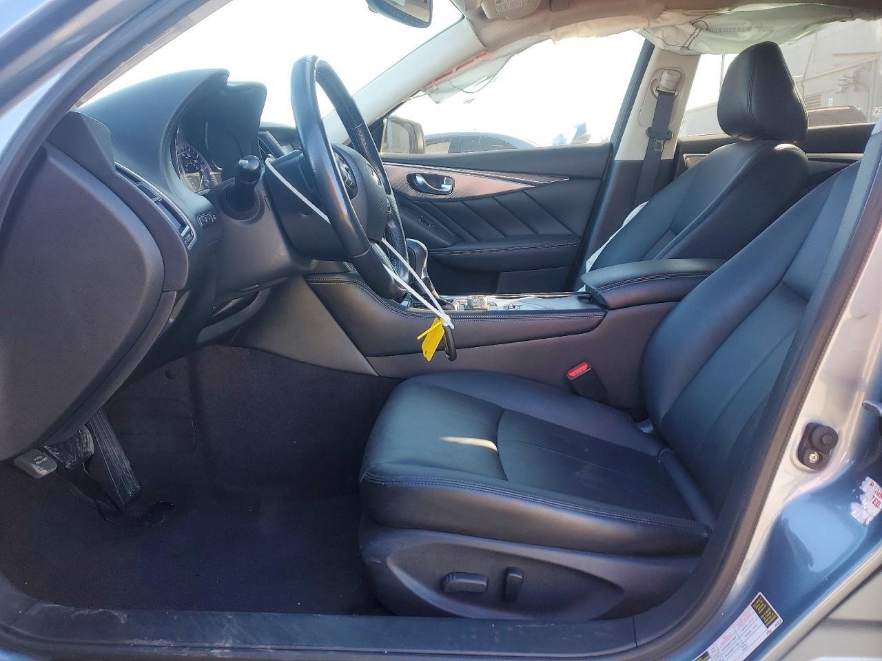 2016 INFINITI Q50