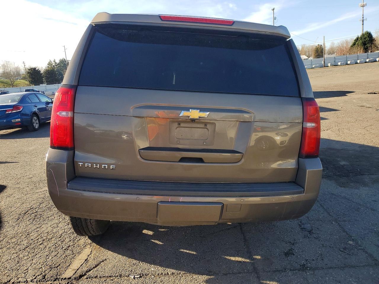 2016 CHEVROLET Tahoe