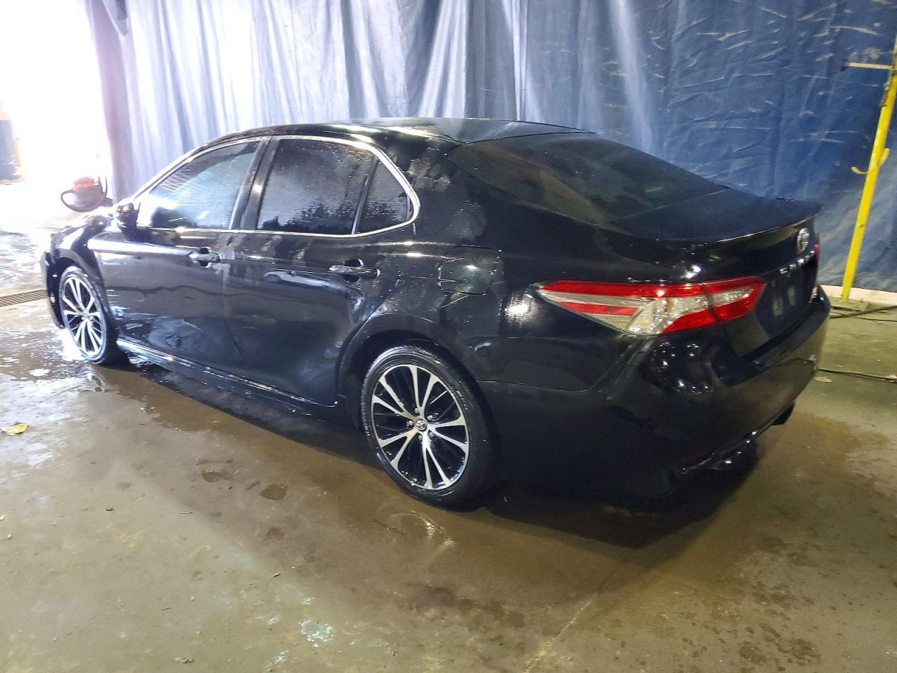 2018 TOYOTA CAMRY