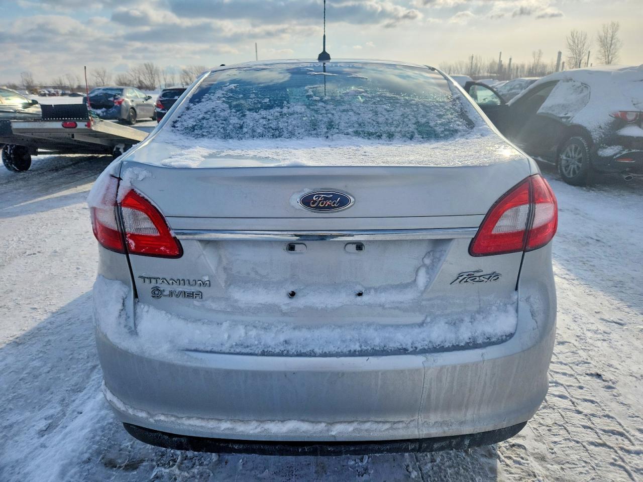 2013 FORD Fiesta