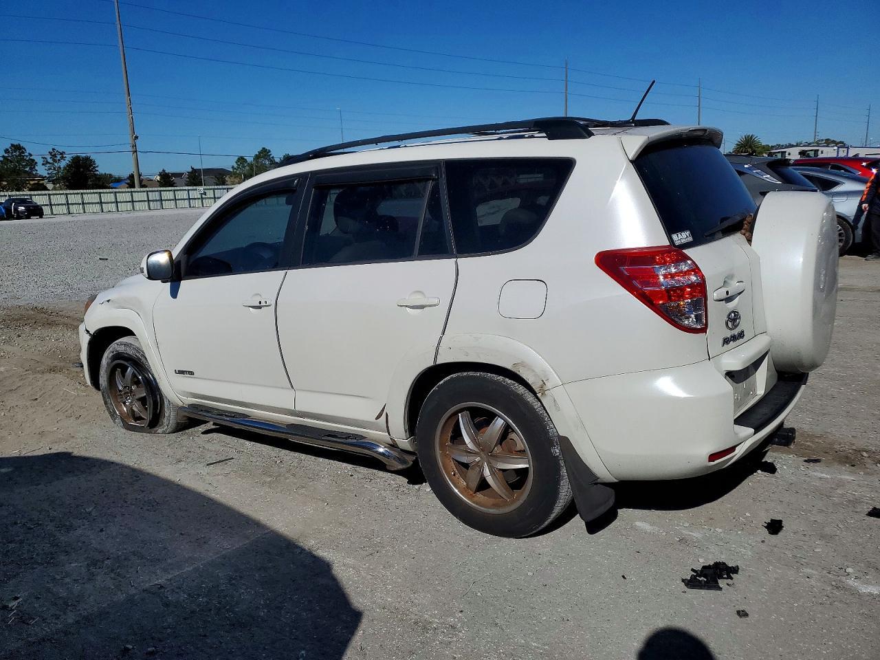 2011 TOYOTA RAV4