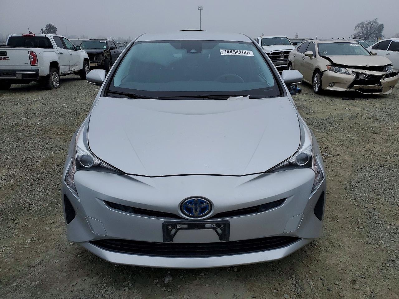 2017 TOYOTA PRIUS