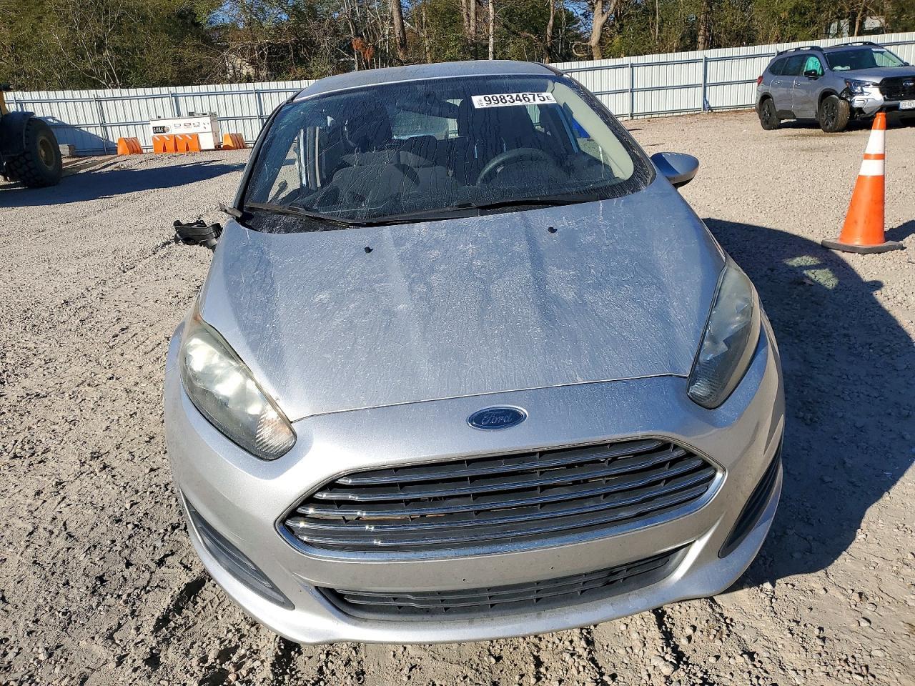 2016 FORD Fiesta