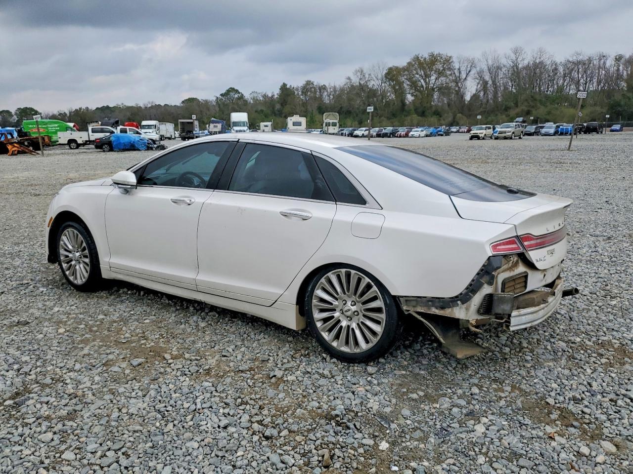 2013 LINCOLN MKZ