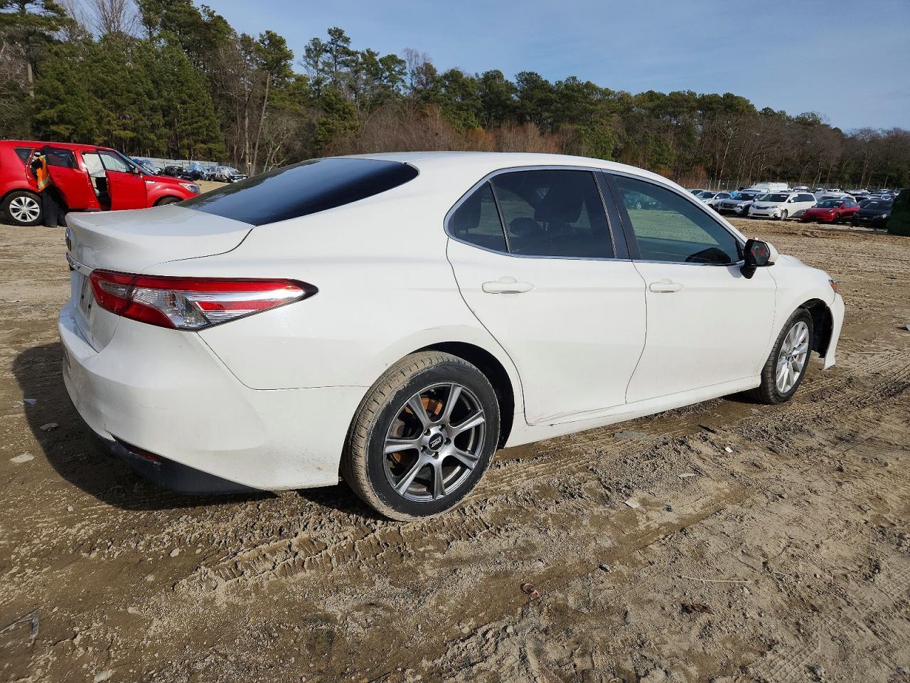 2018 TOYOTA CAMRY