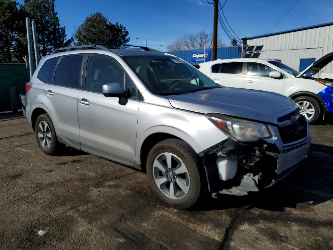 2017 SUBARU FORESTER