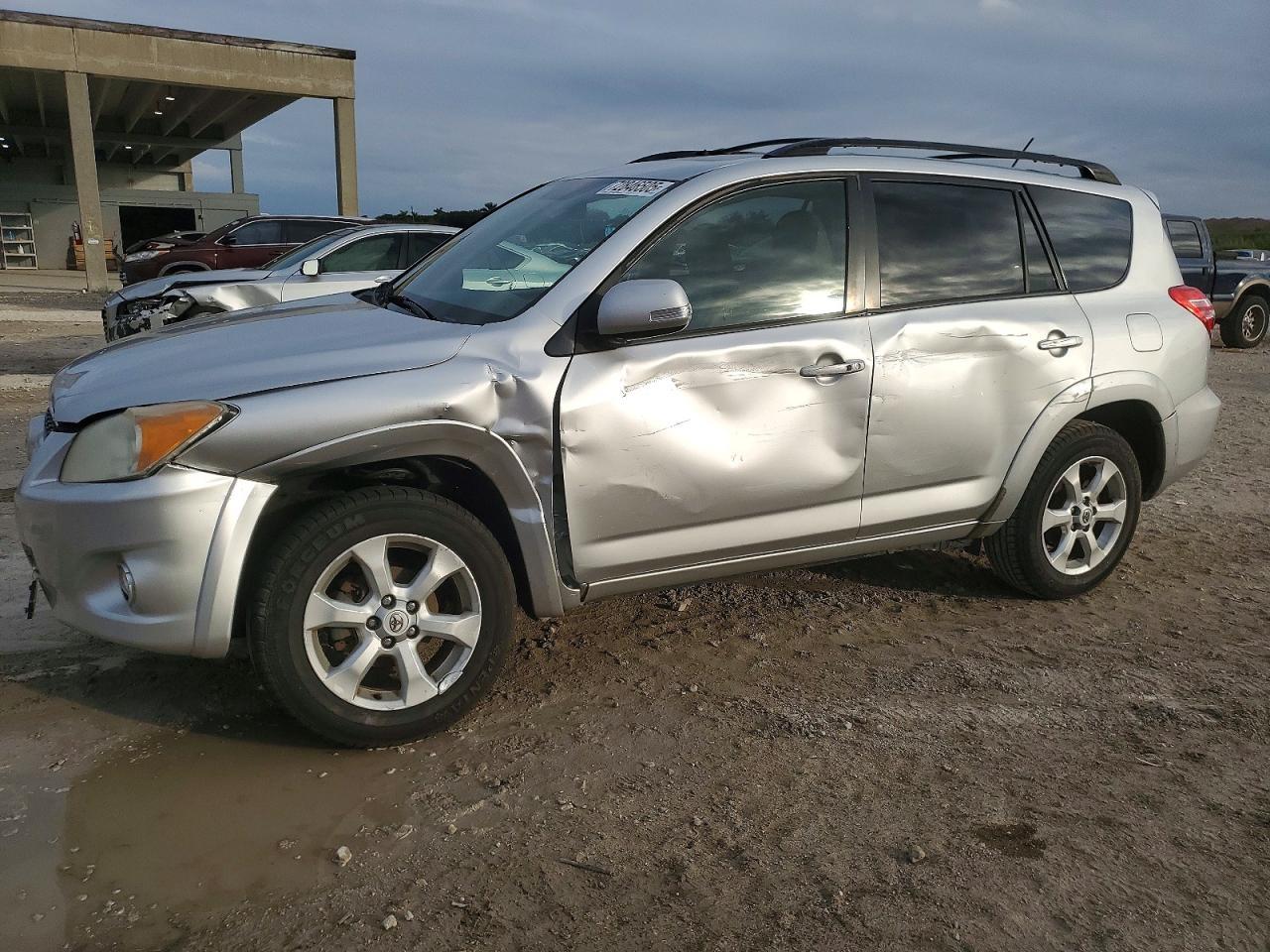 2009 TOYOTA RAV4