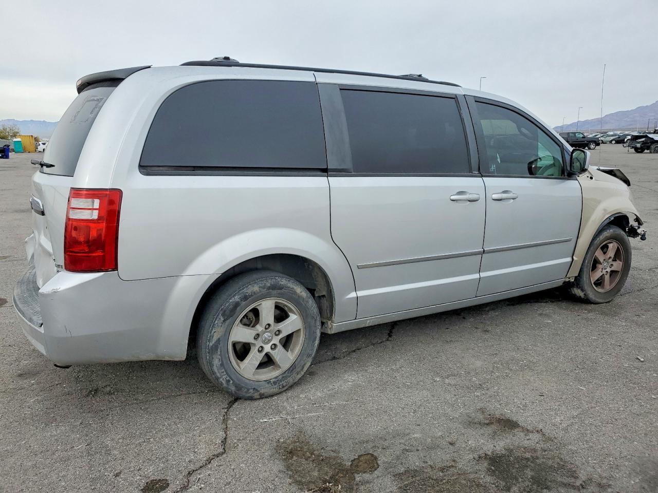2010 DODGE GRAND CARAVAN