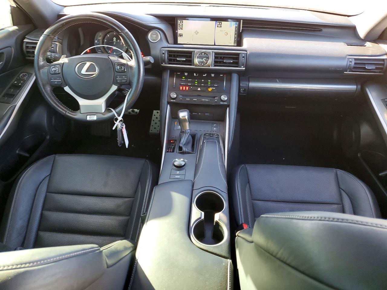 2017 LEXUS IS 200t