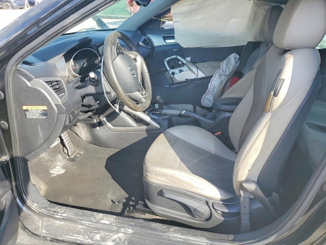 2013 HYUNDAI VELOSTER