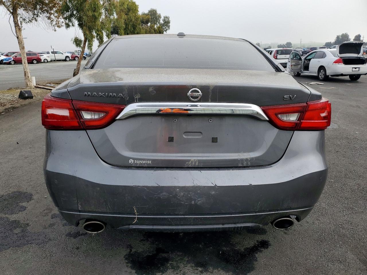 2017 NISSAN Maxima