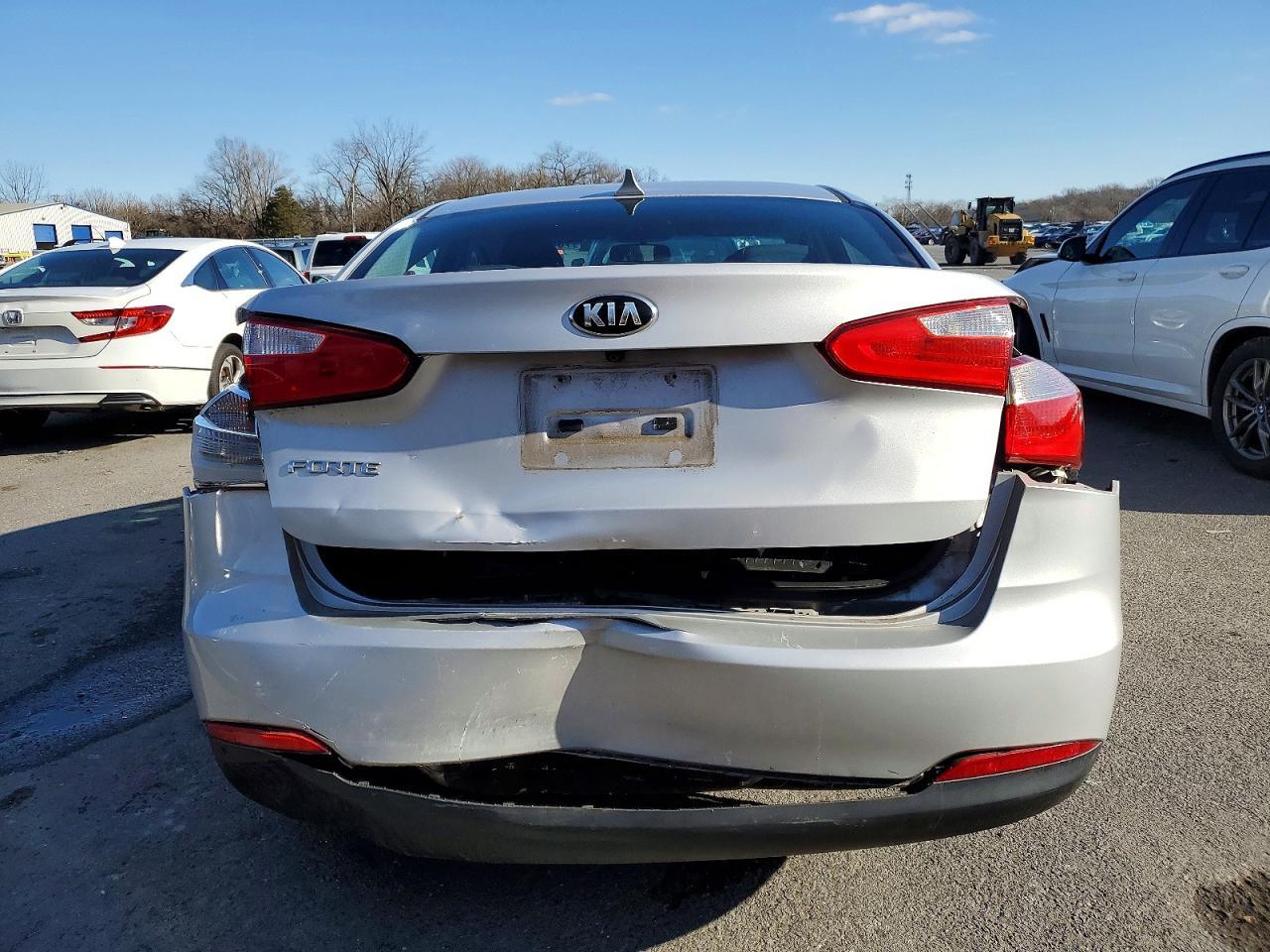 2016 KIA FORTE