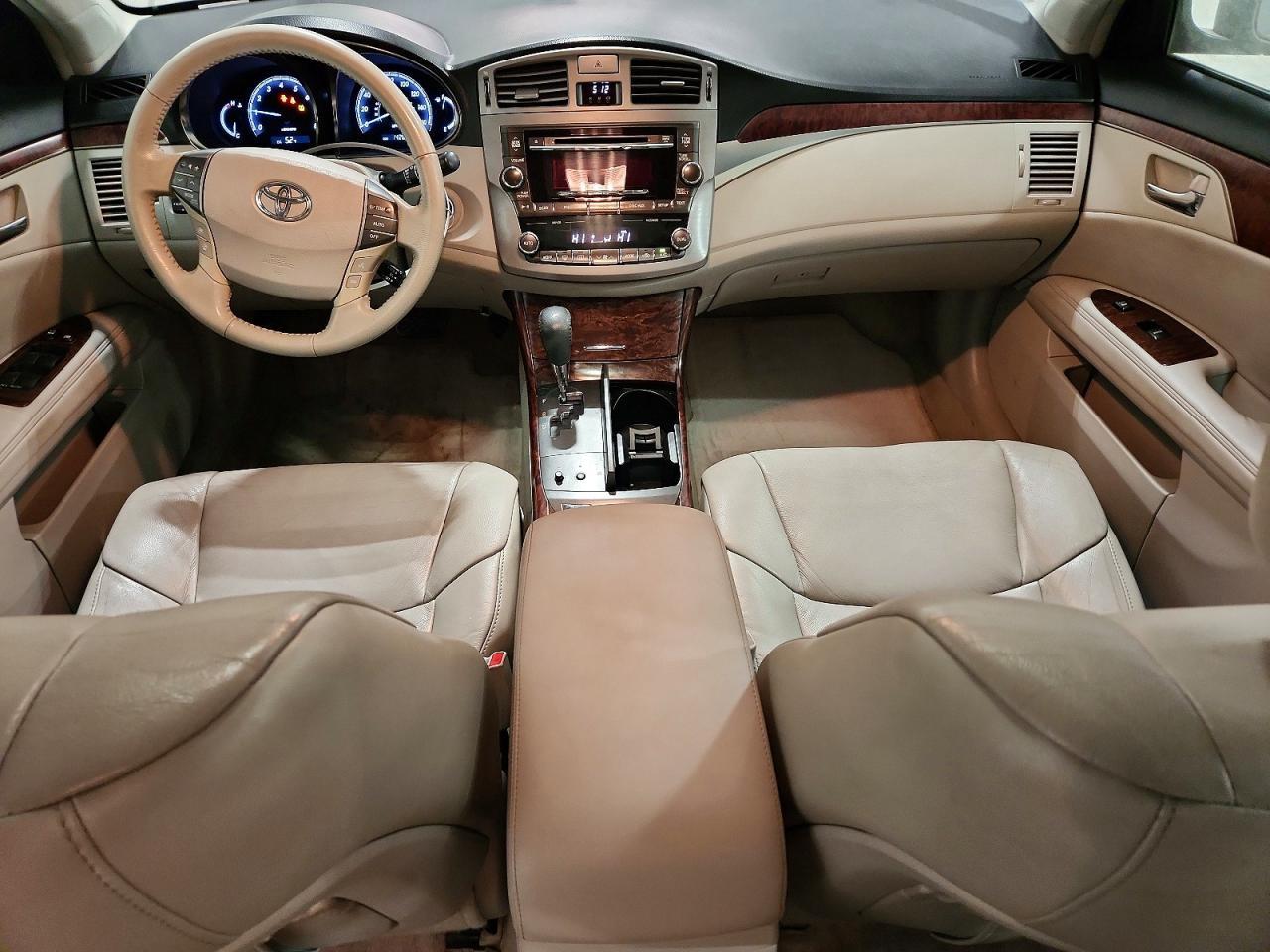 2012 TOYOTA Avalon