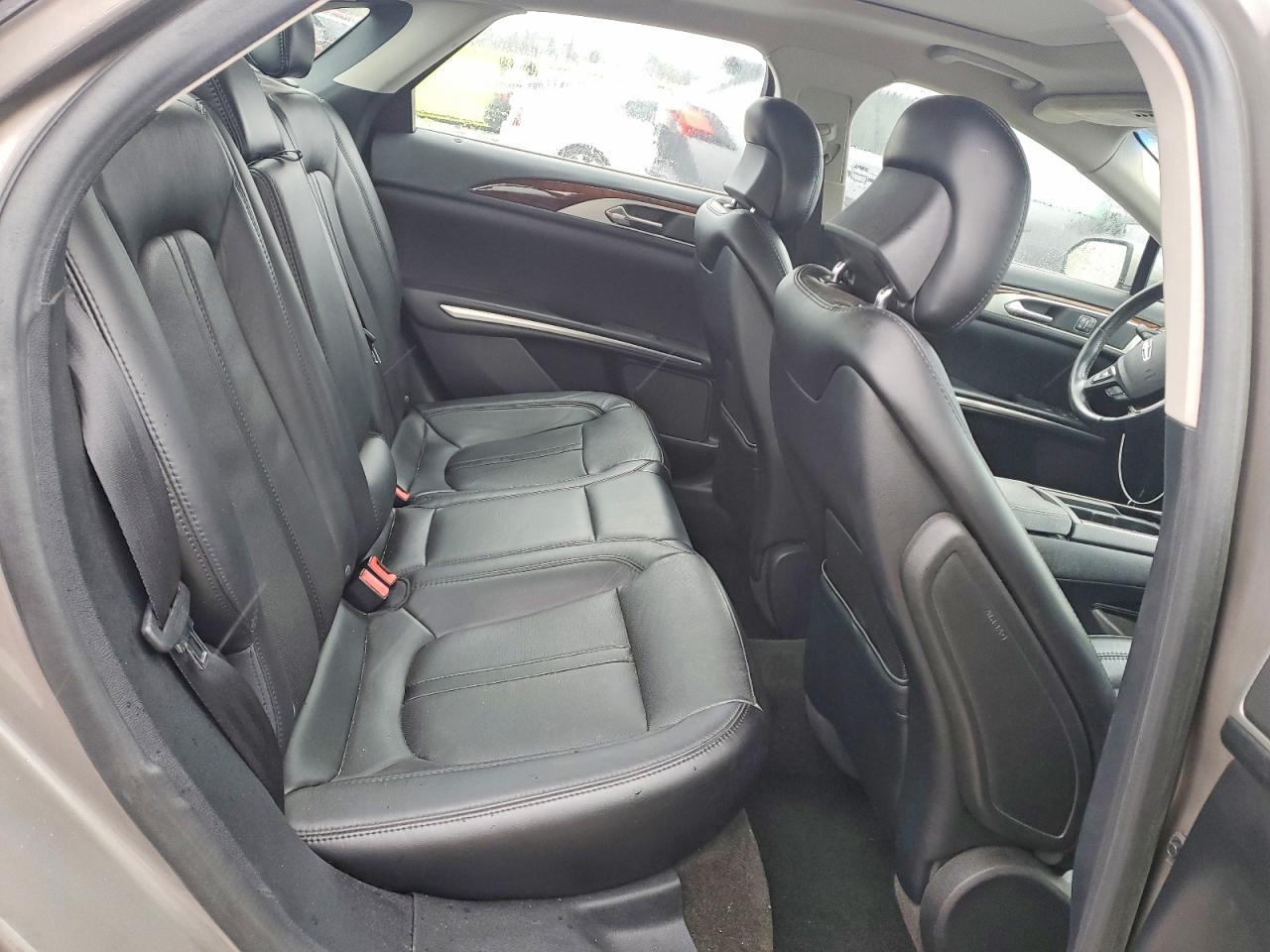 2016 LINCOLN MKZ