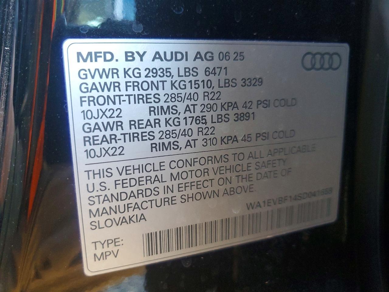 2025 AUDI Q8