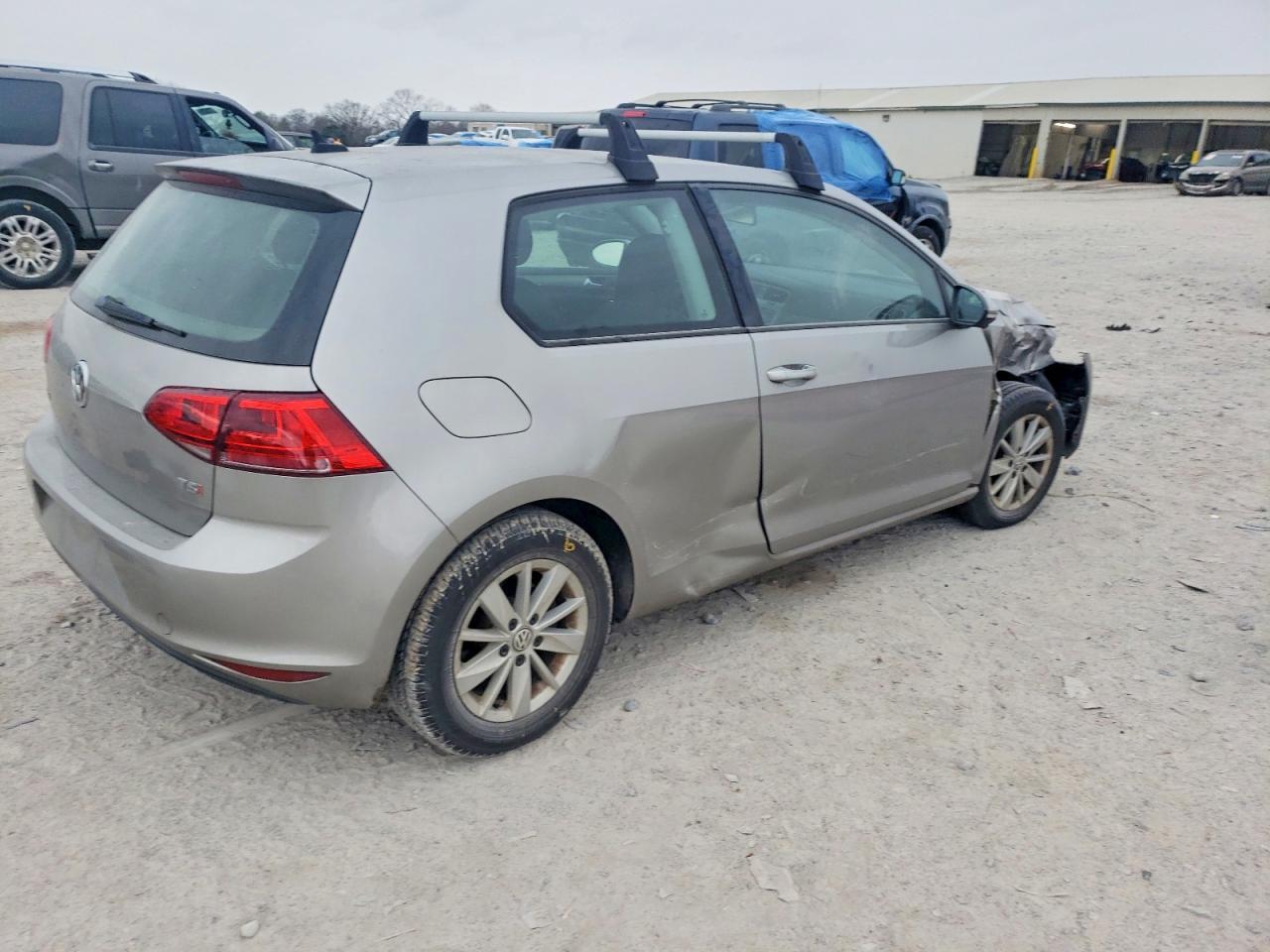 2016 VOLKSWAGEN GOLF