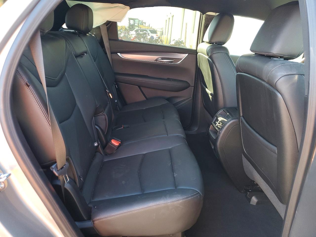 2025 CADILLAC XT5