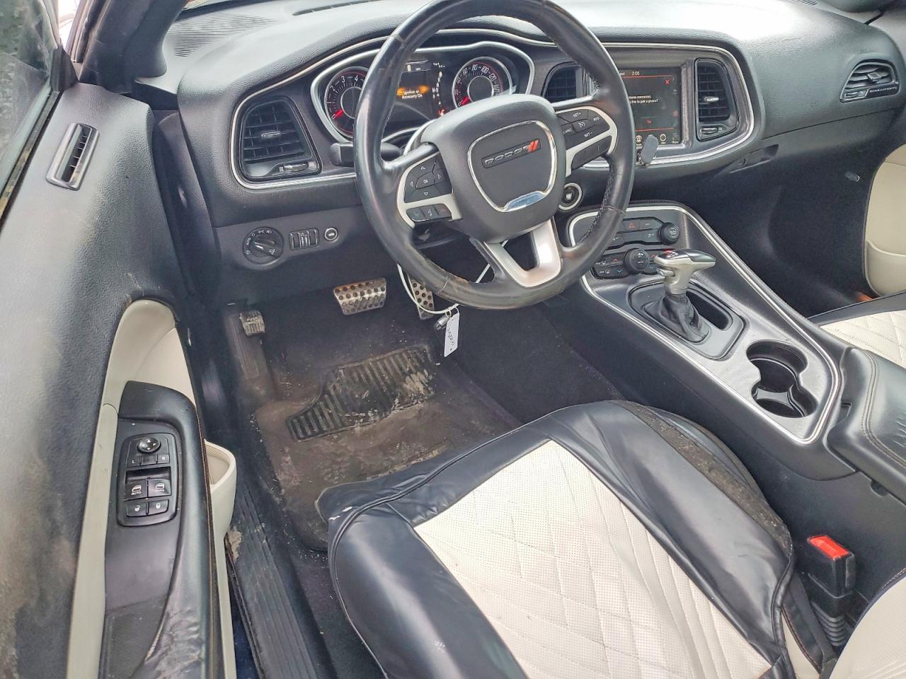 2015 DODGE Challenger