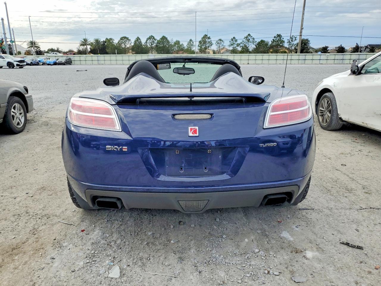 2009 SATURN Sky