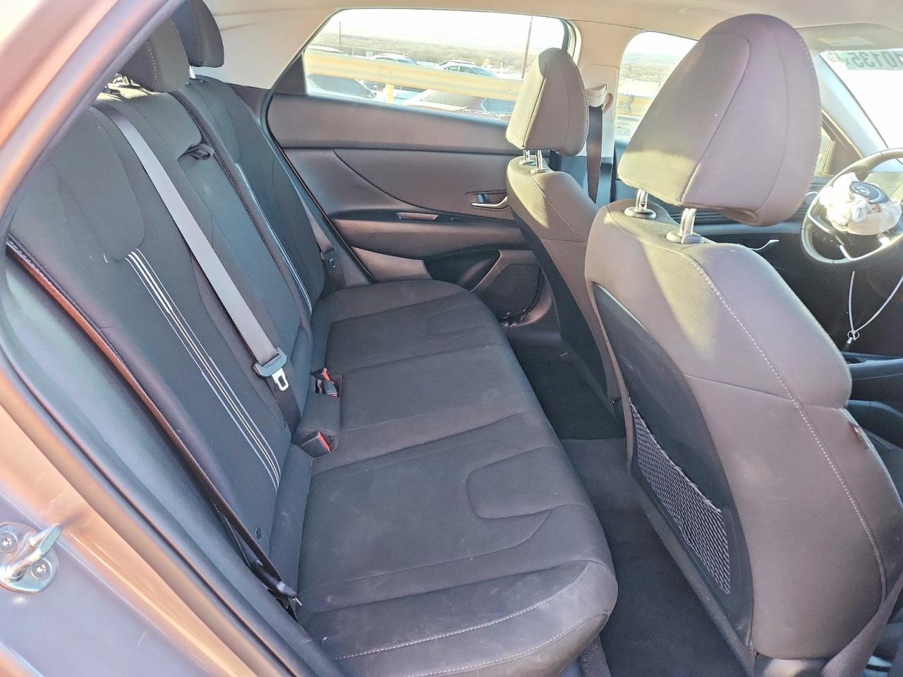 2022 HYUNDAI ELANTRA