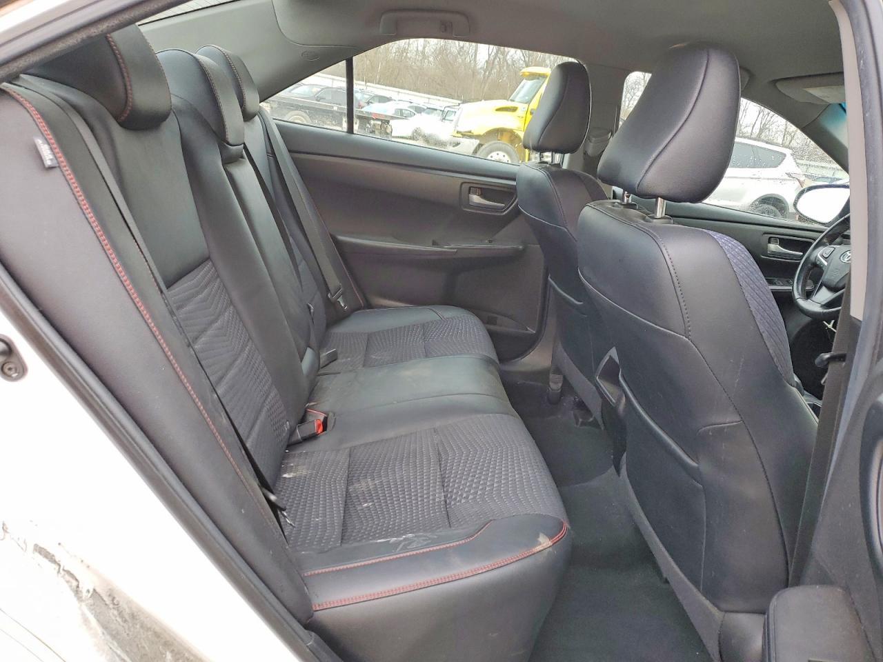 2015 TOYOTA CAMRY