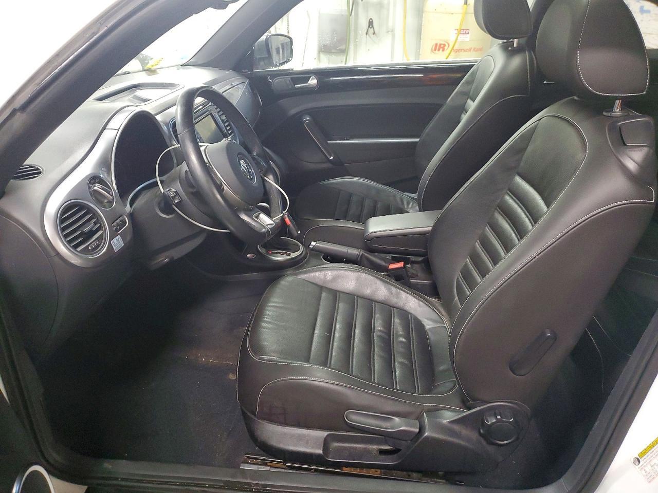 2014 VOLKSWAGEN Beetle