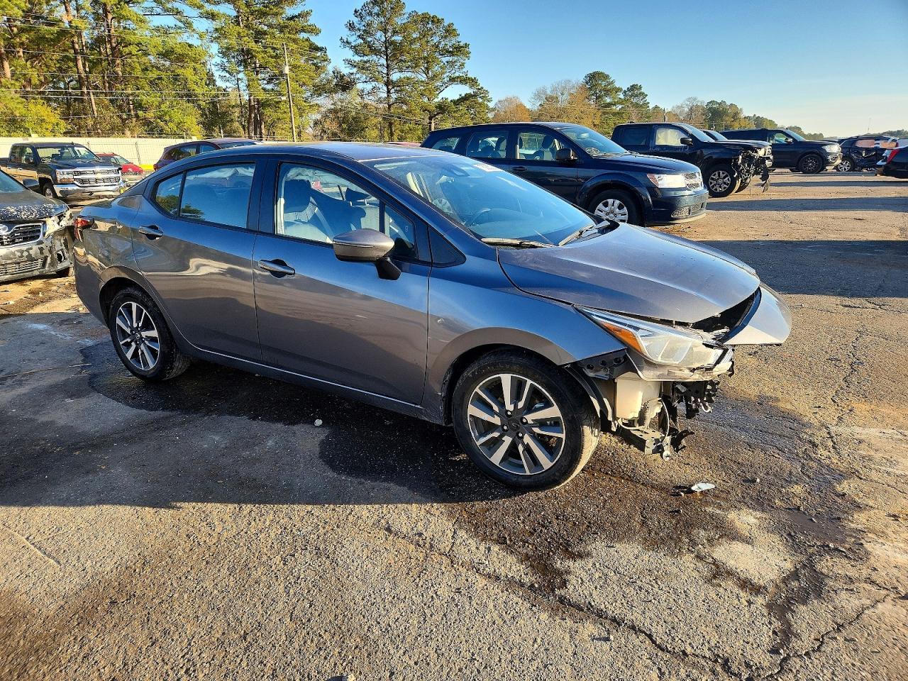 2021 NISSAN VERSA